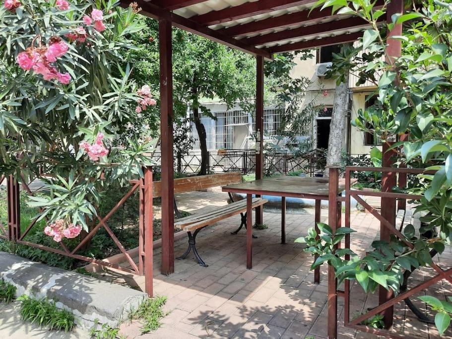Nataly Apartament-Old Tbilisi Center Exterior photo
